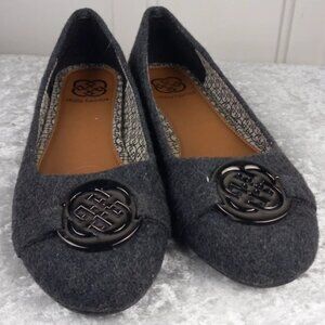 Daisy Fuentes Womens Gray Flannel Ballet Flats